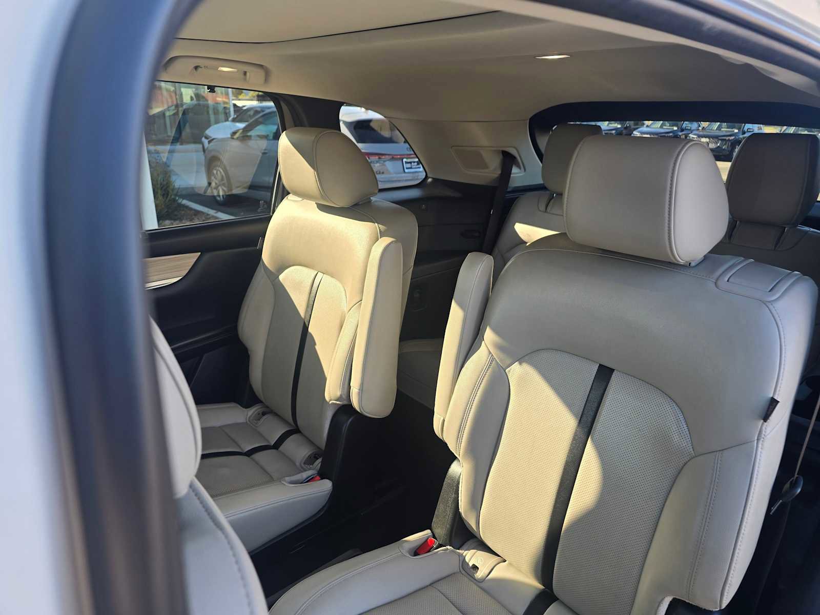 Used 2024 MAZDA CX-90 3.3 Turbo w/ Premium Package image 19