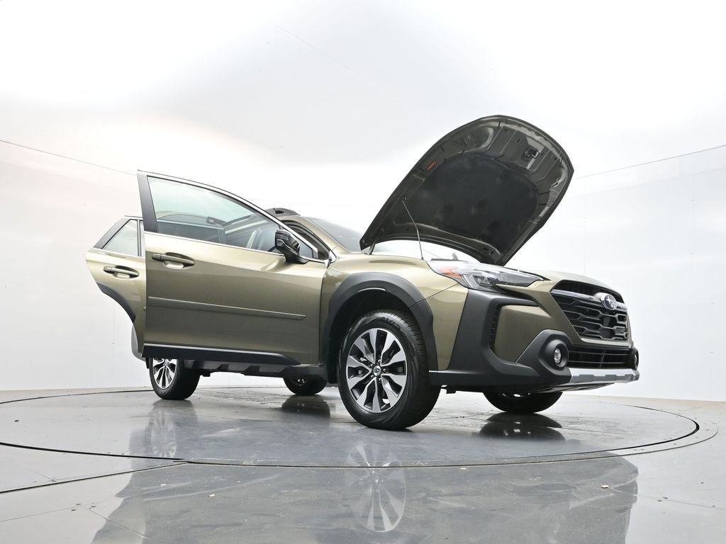 Used 2025 Subaru Outback Limited AWD/4WD image 40