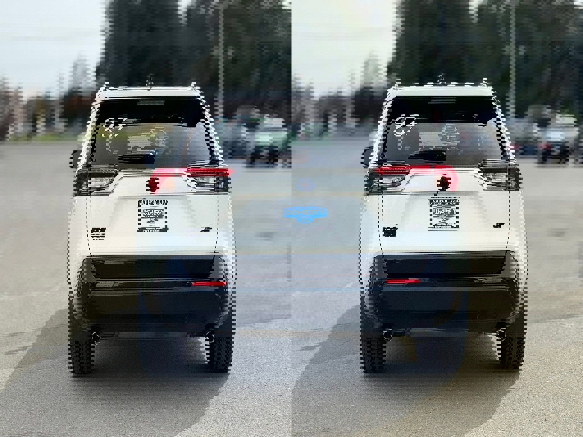 Used 2022 Toyota RAV4 XSE w/ Weather Package image 9