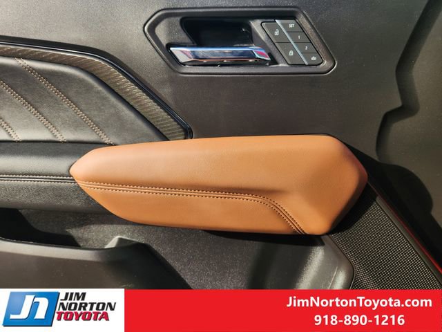 Used 2025 GMC Canyon AT4 w/ Technology Plus Package image 24