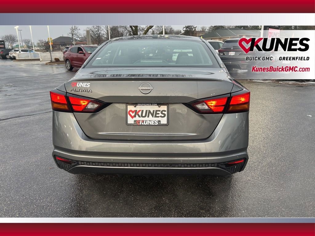 Used 2025 Nissan Altima 2.5 SV image 6