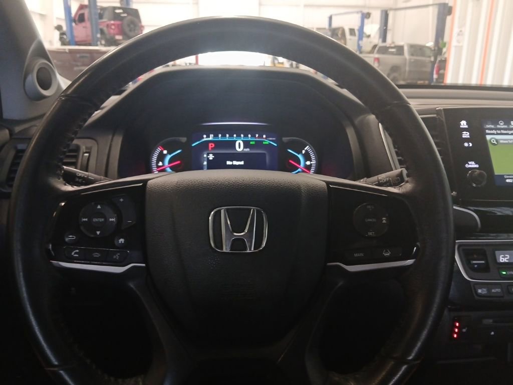 Used 2020 Honda Pilot Touring image 16