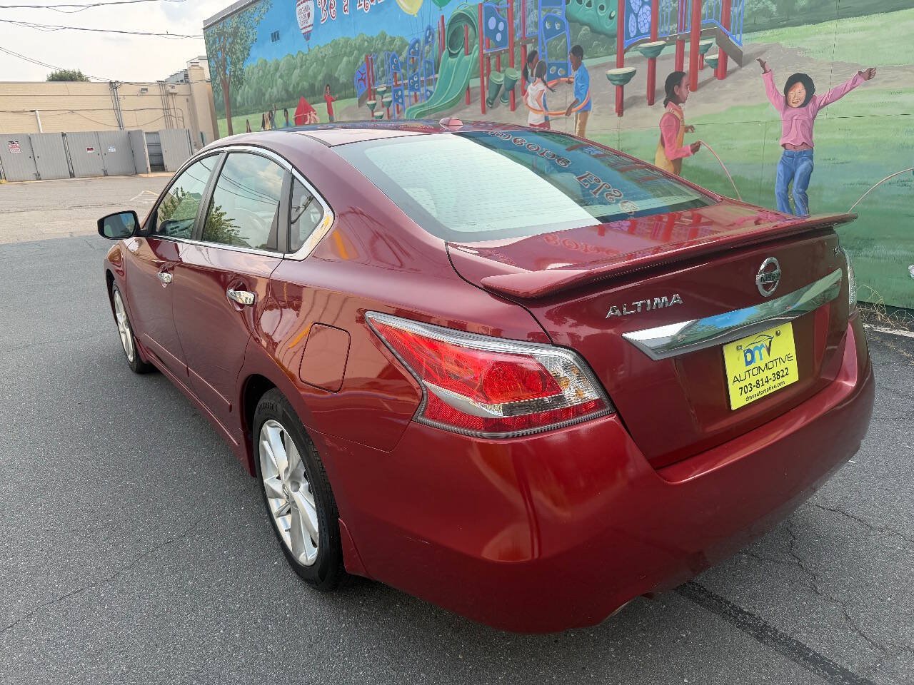 Used 2015 Nissan Altima 2.5 SL w/ Technology Package FWD image 4