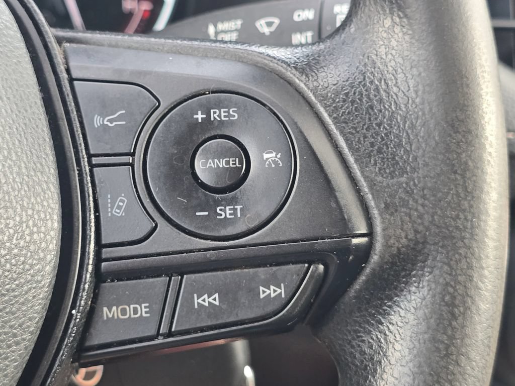 Certified 2024 Toyota RAV4 LE AWD/4WD image 30