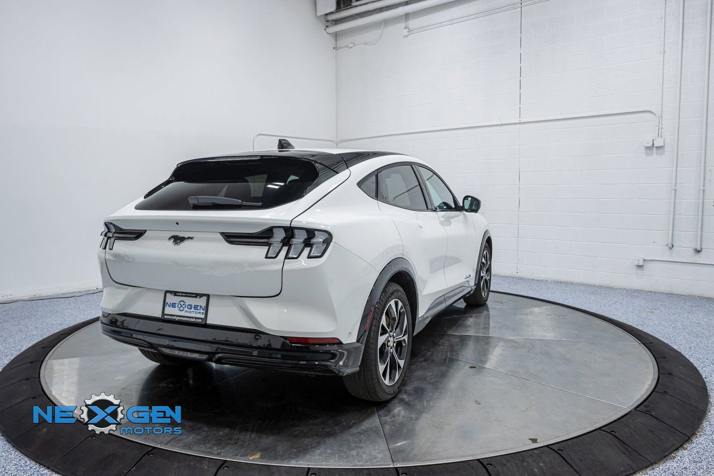 Used 2024 Ford Mustang Mach-E Premium image 7