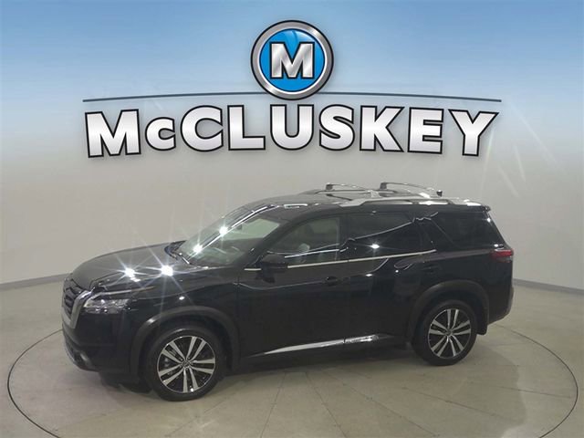 Used 2024 Nissan Pathfinder Platinum w/ Cargo Package image 1