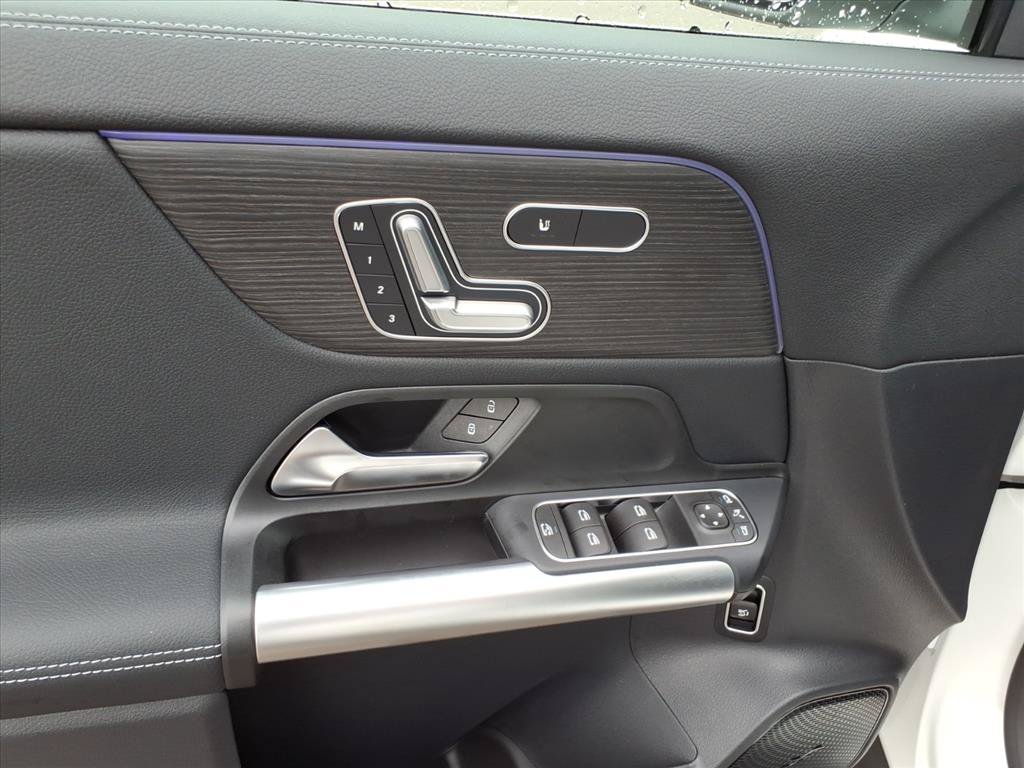 Used 2026 Mercedes-Benz GLA 250 4MATIC image 13