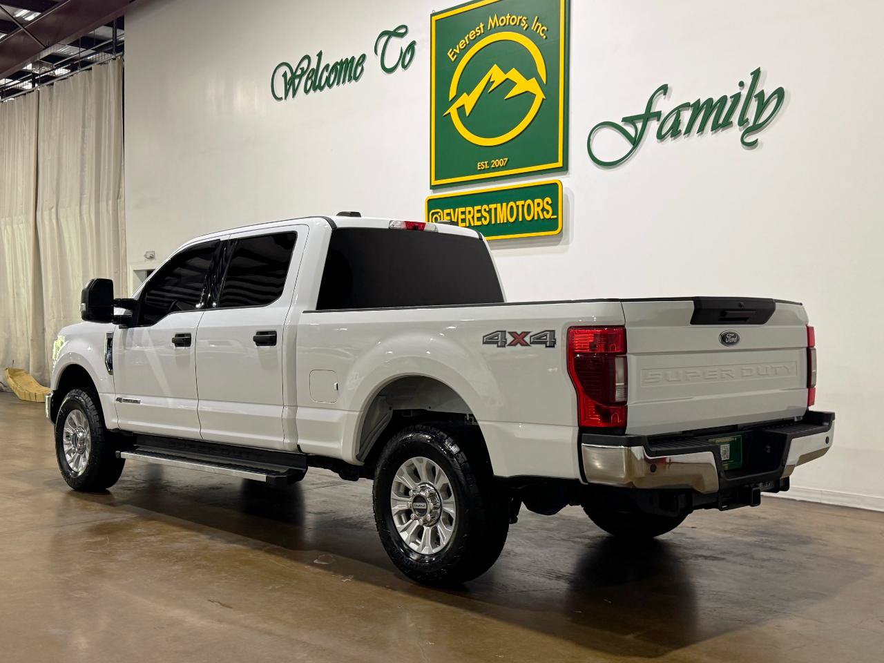 Used 2022 Ford F250 XLT w/ XLT Value Package AWD/4WD image 6