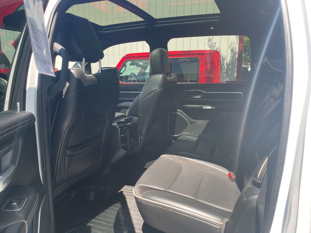 Used 2019 RAM 1500 Laramie w/ Sport Appearance Package AWD/4WD image 10