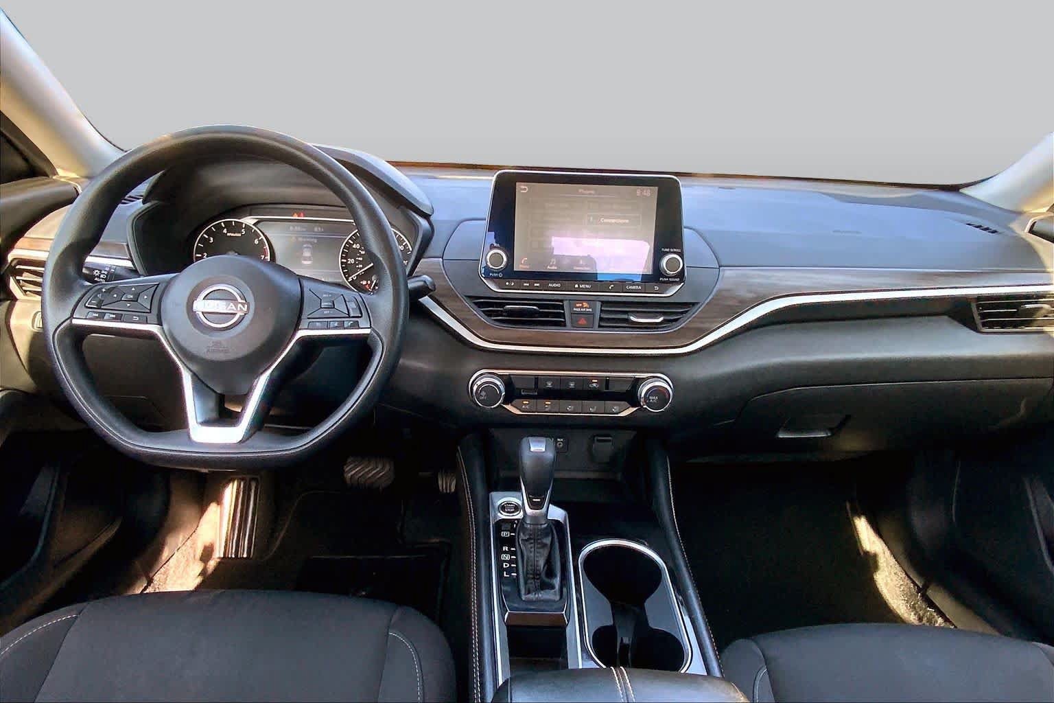 Used 2023 Nissan Altima 2.5 SV FWD image 16