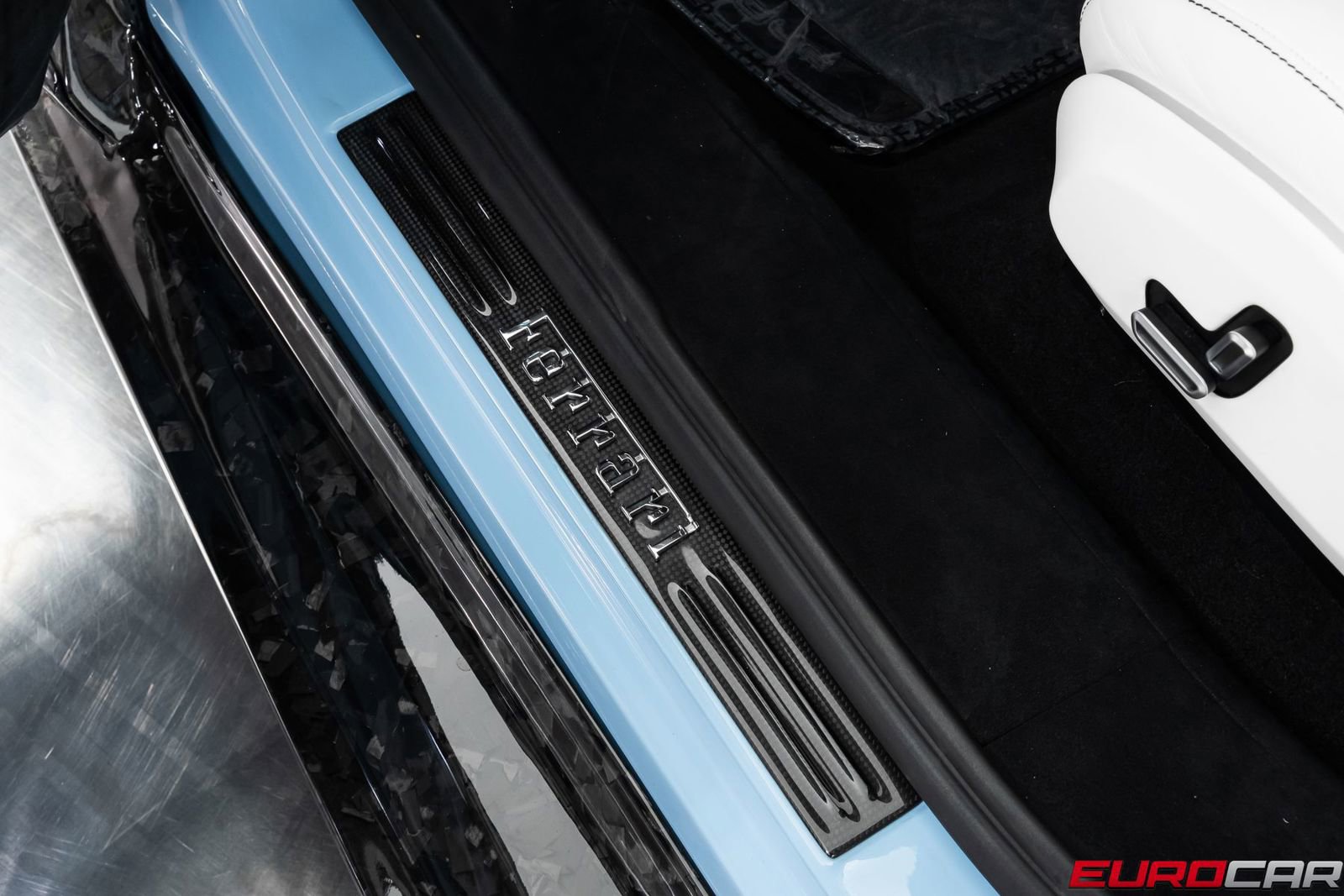 Used 2025 Ferrari Purosangue AWD/4WD image 64