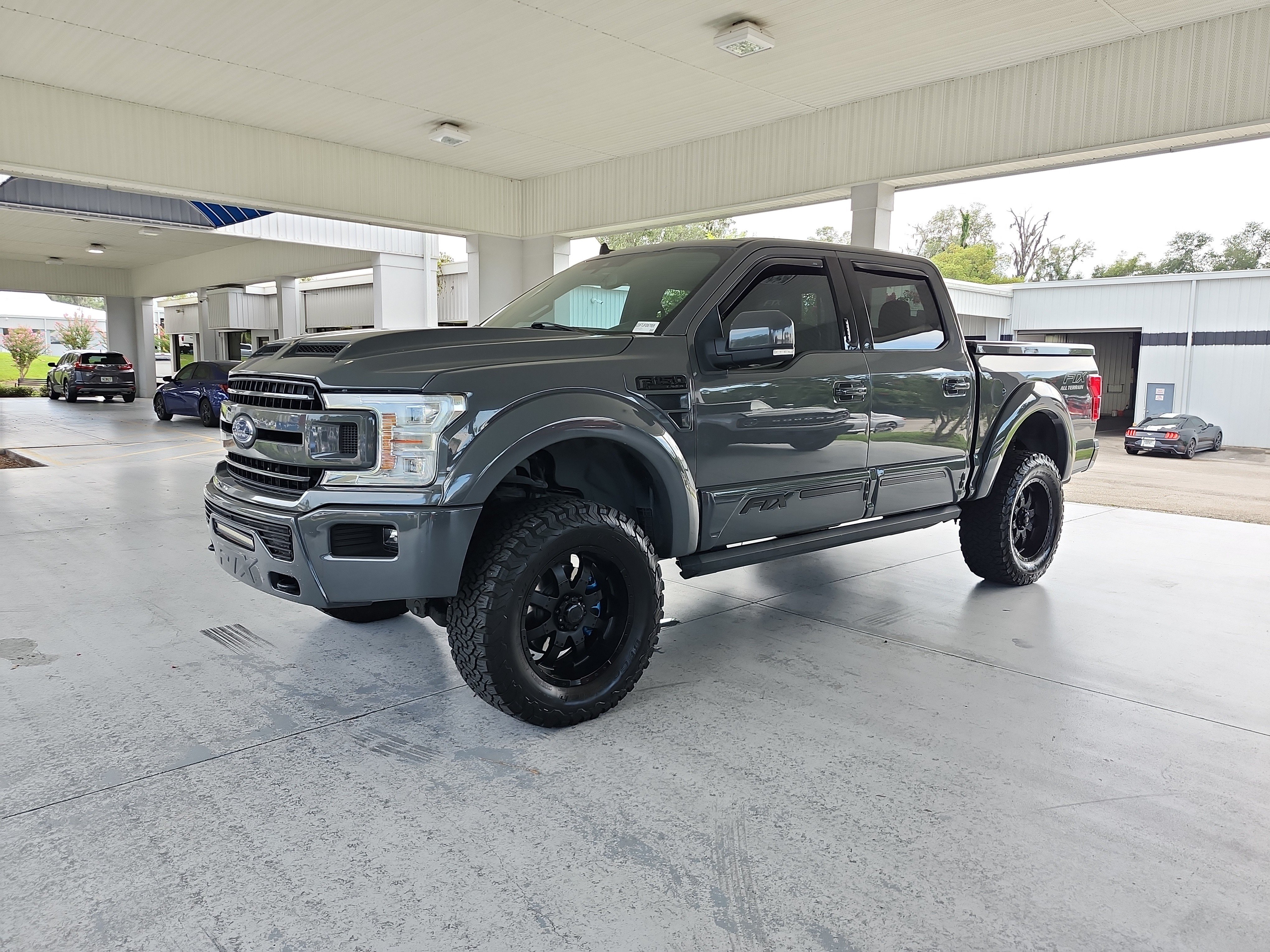 Used 2018 Ford F150 Lariat w/ Equipment Group 502A Luxury AWD/4WD image 1