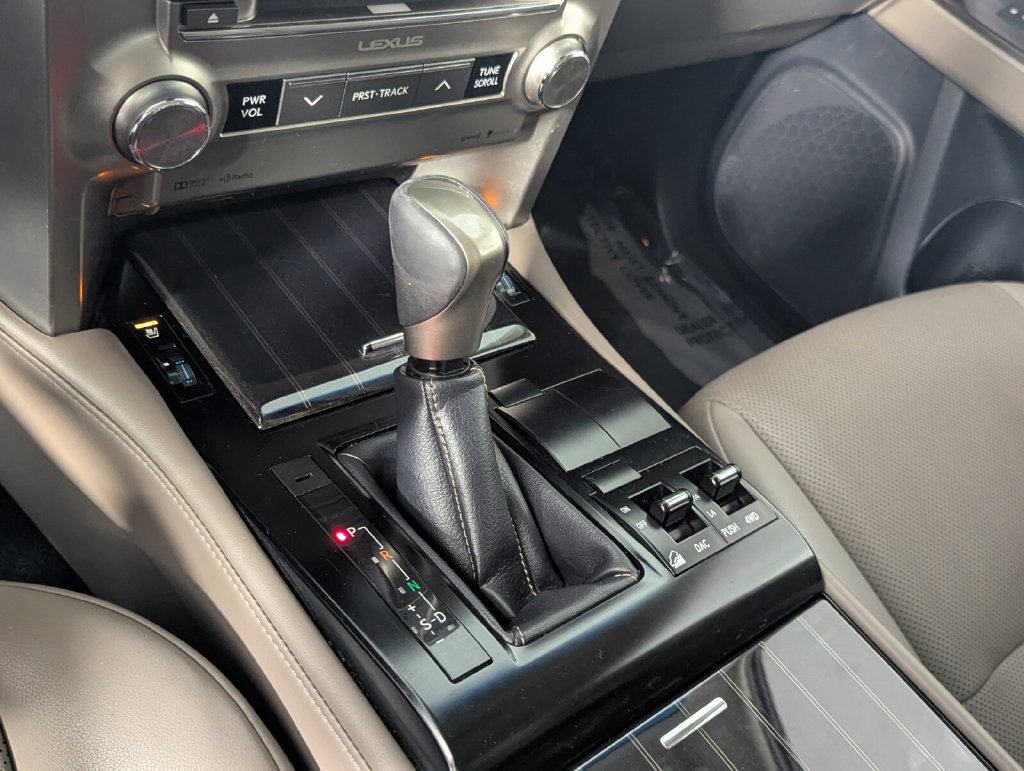 Used 2020 Lexus GX 460 Premium w/ Premium Package AWD/4WD image 27