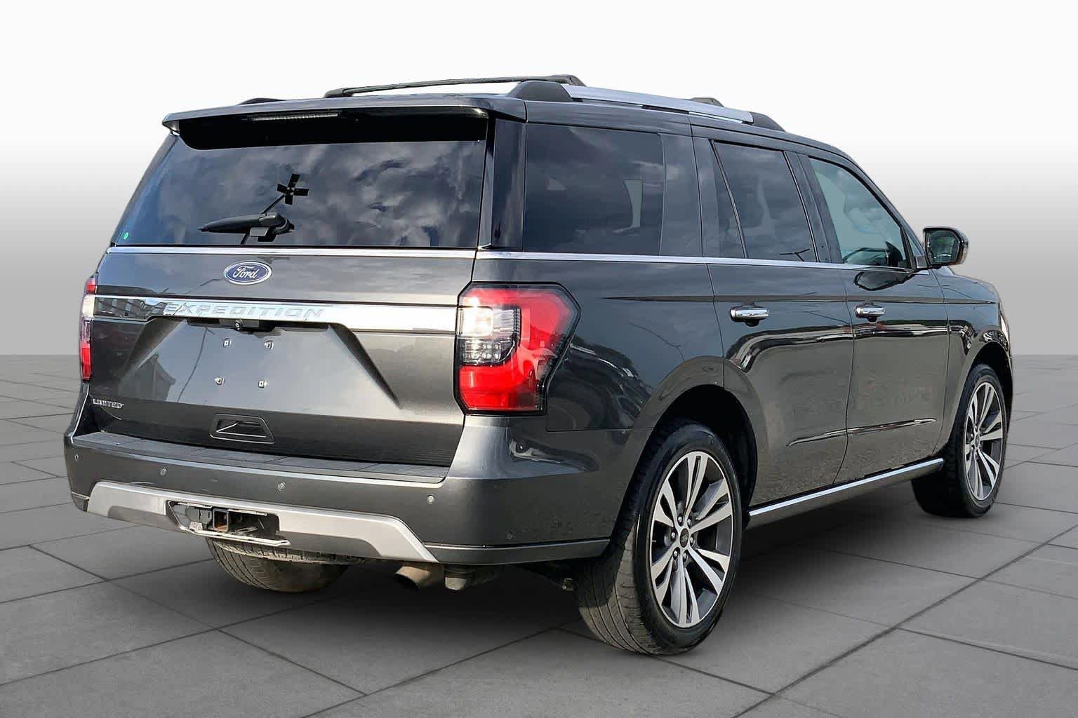 Used 2020 Ford Expedition Limited w/ Equipment Group 302A AWD/4WD image 12