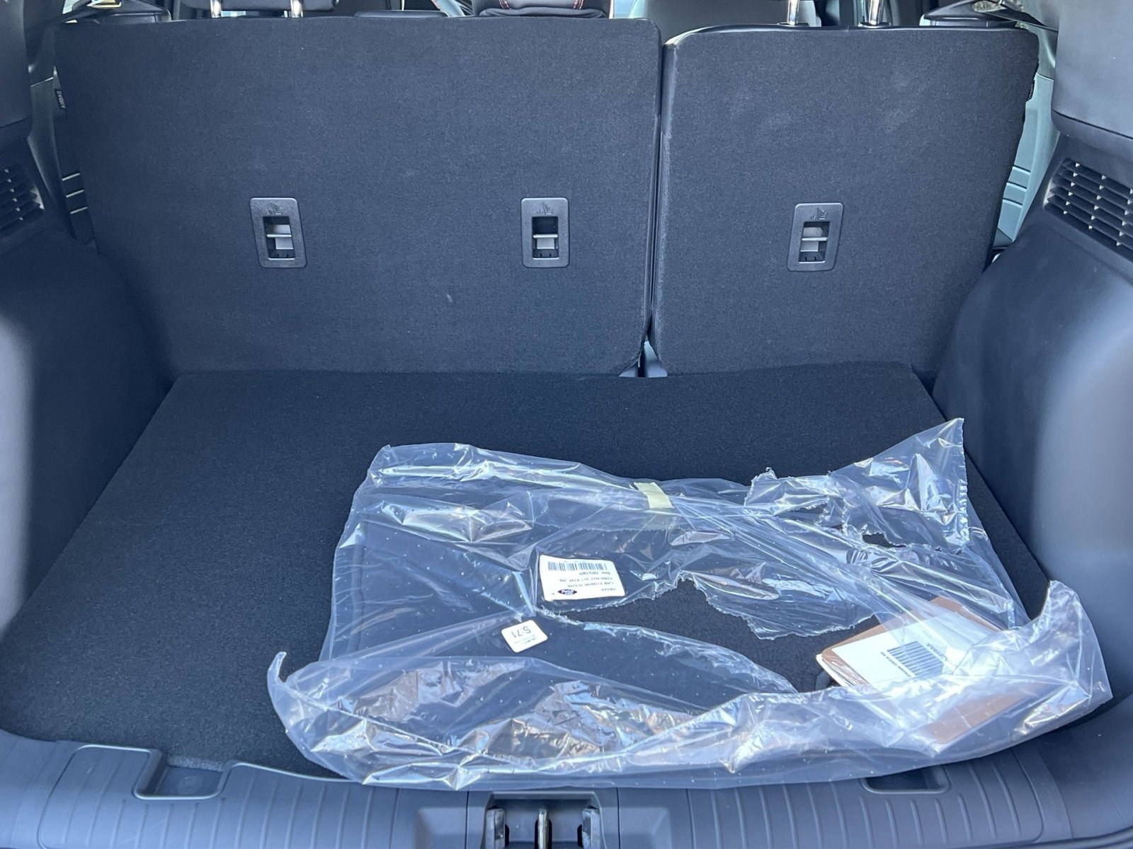 New 2026 Ford Escape ST-Line Select w/ Equipment Group 401A image 25