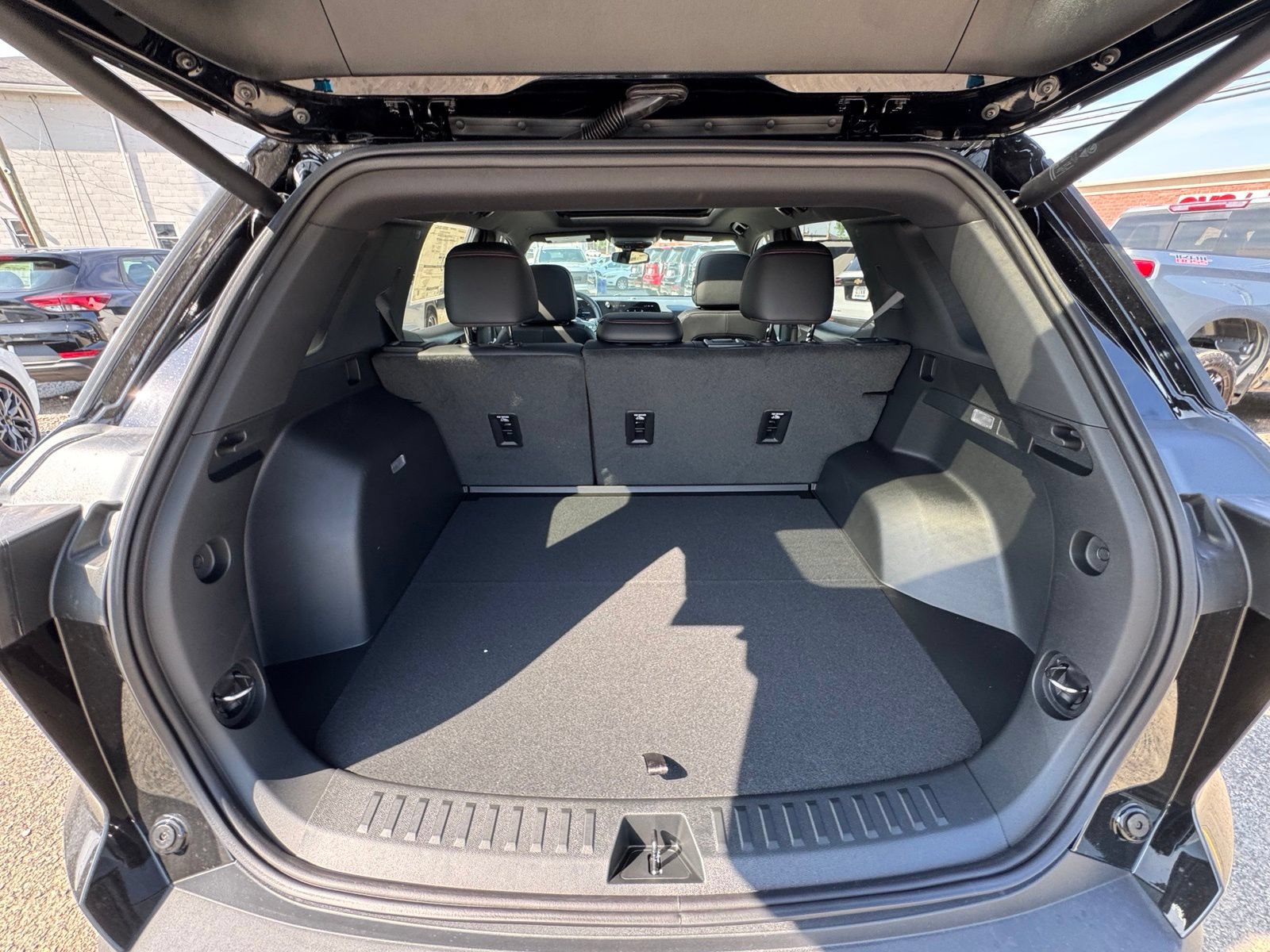 New 2027 Chevrolet Equinox RS w/ Convenience Package III AWD/4WD image 28