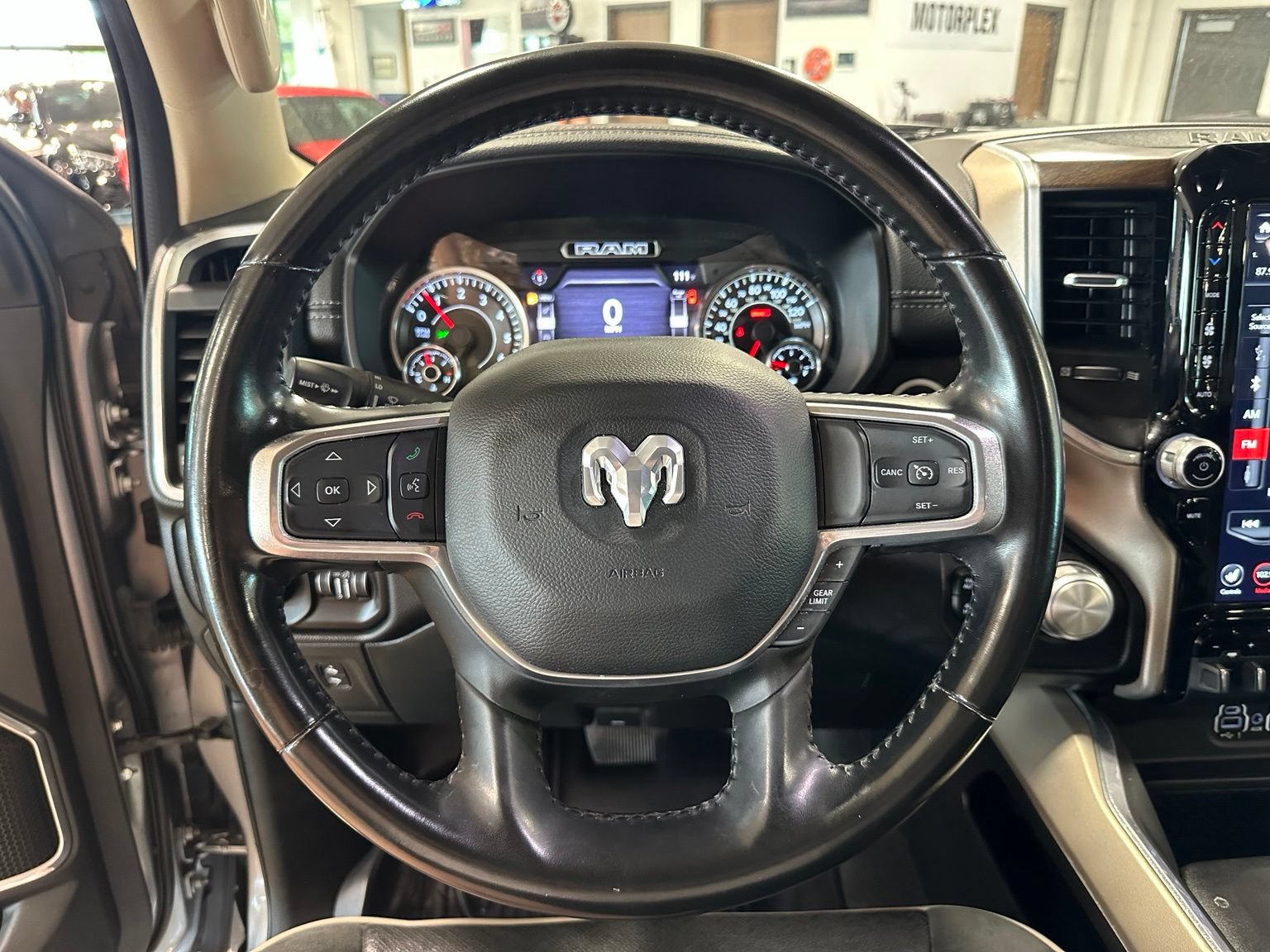 Used 2021 RAM 1500 Laramie AWD/4WD image 17