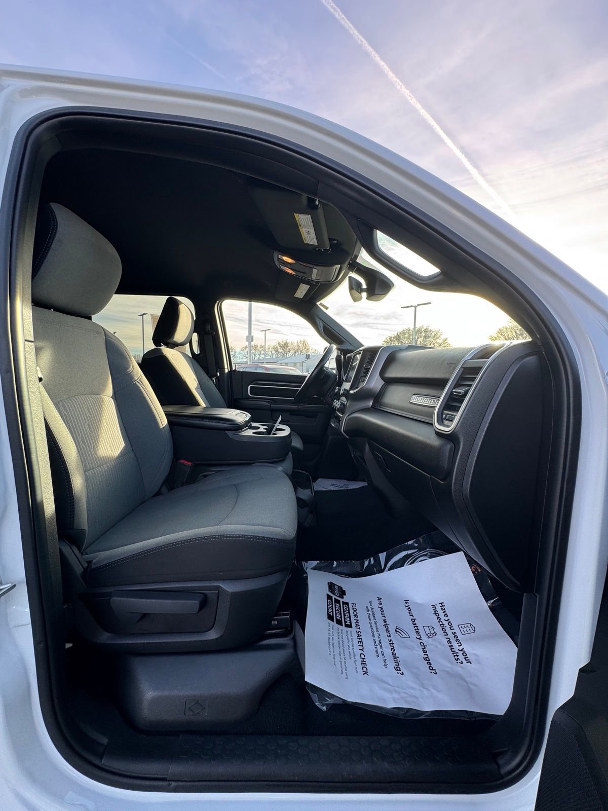 Used 2024 RAM 2500 Big Horn image 30