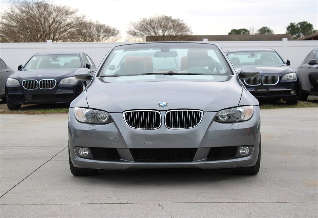 Used 2008 BMW 328i Convertible image 2
