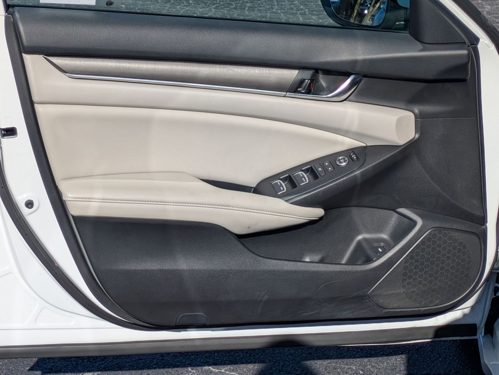 Used 2020 Honda Accord LX image 19