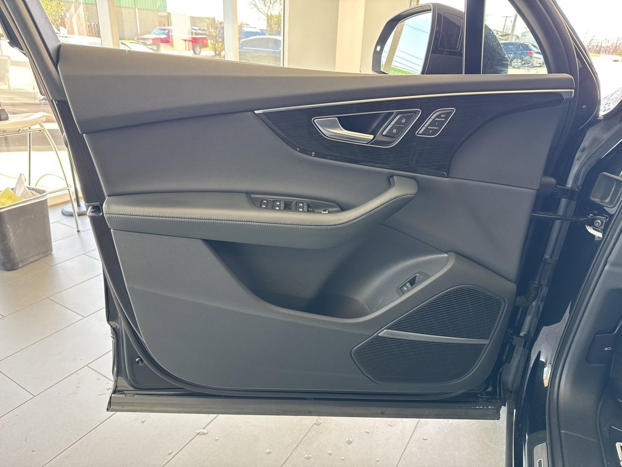 Used 2022 Audi Q7 3.0T Prestige image 37