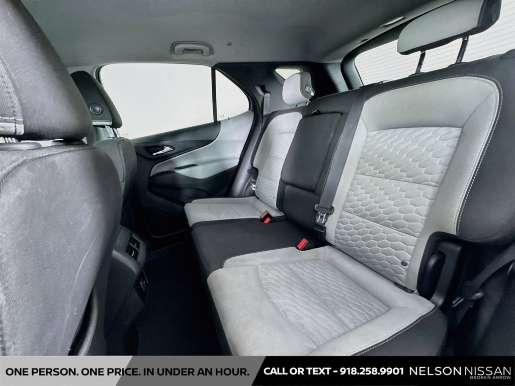 Used 2020 Chevrolet Equinox LS w/ LS Convenience Package FWD image 22
