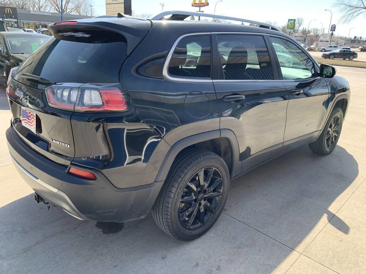 Used 2019 Jeep Cherokee Limited image 6