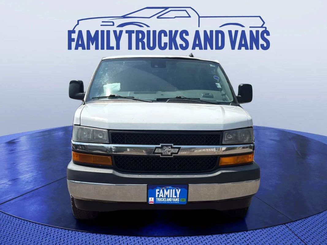 Used 2020 Chevrolet Express 3500 LT w/ LT Preferred Equipment Group RWD image 8