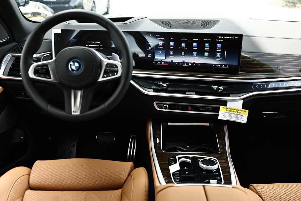 New 2026 BMW X5 xDrive50e w/ M Sport Package AWD/4WD image 2