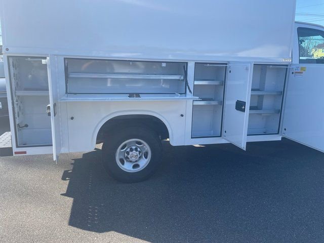 New 2024 Chevrolet Express 3500 w/ Power Convenience Package image 8