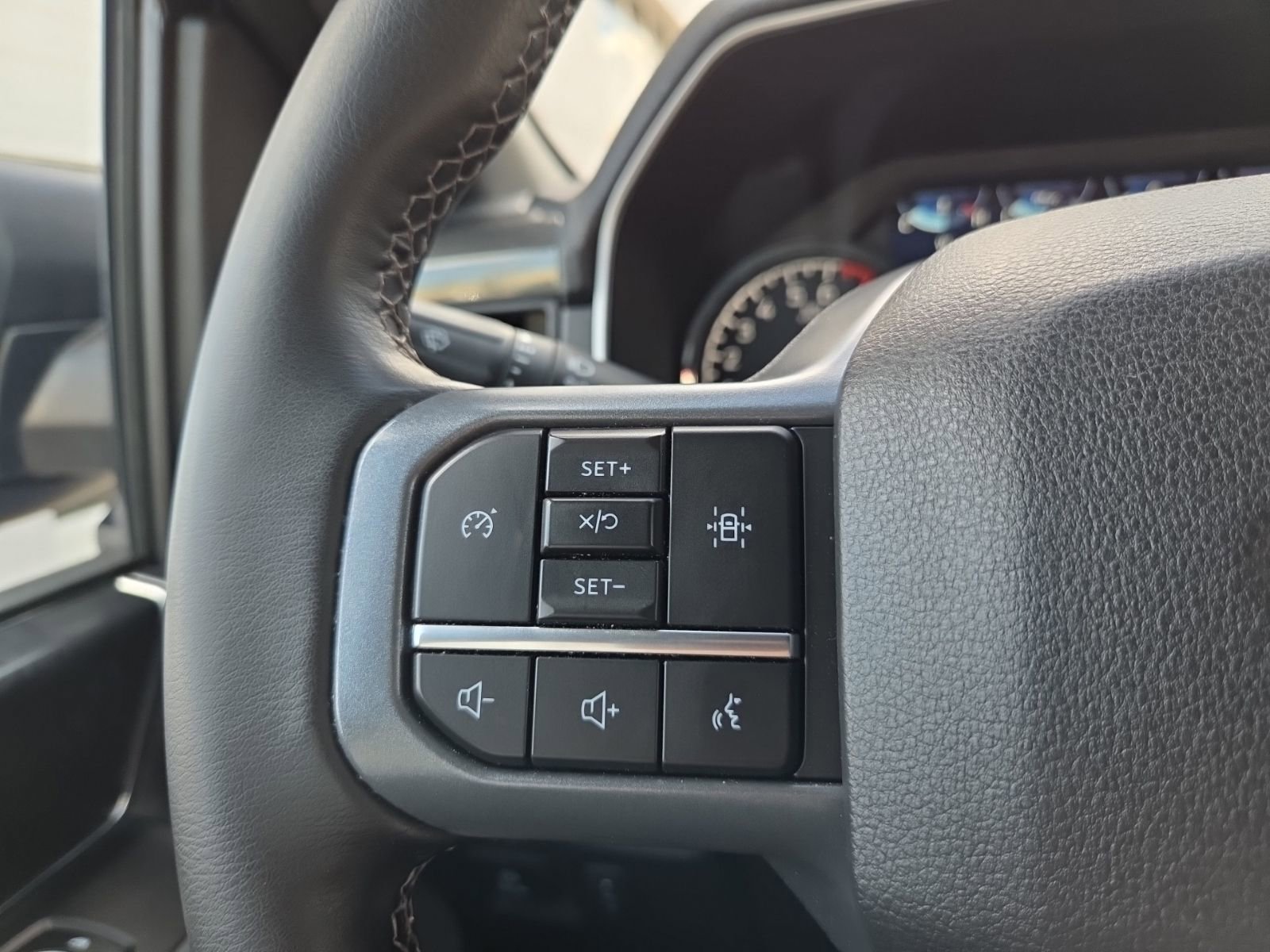 Used 2023 Ford F150 XLT w/ Equipment Group 302A High image 35