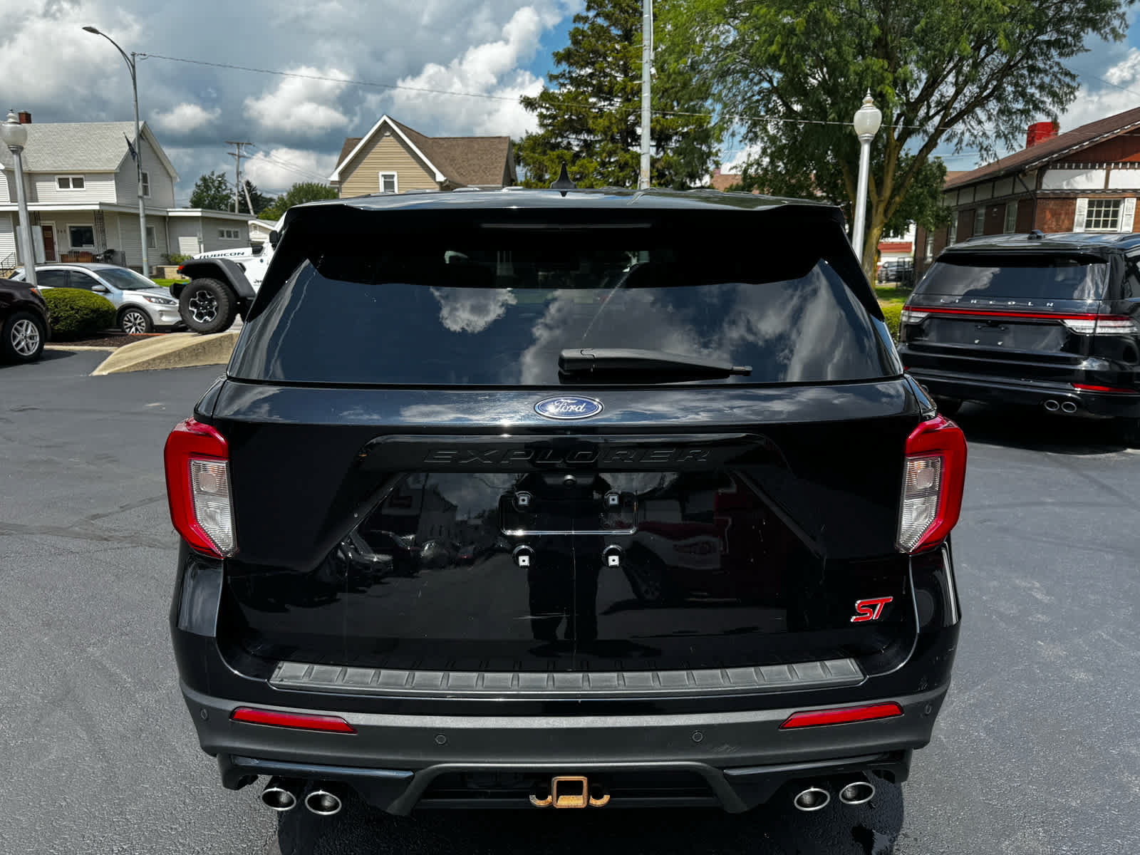 Used 2022 Ford Explorer ST w/ ST Street Pack AWD/4WD image 15