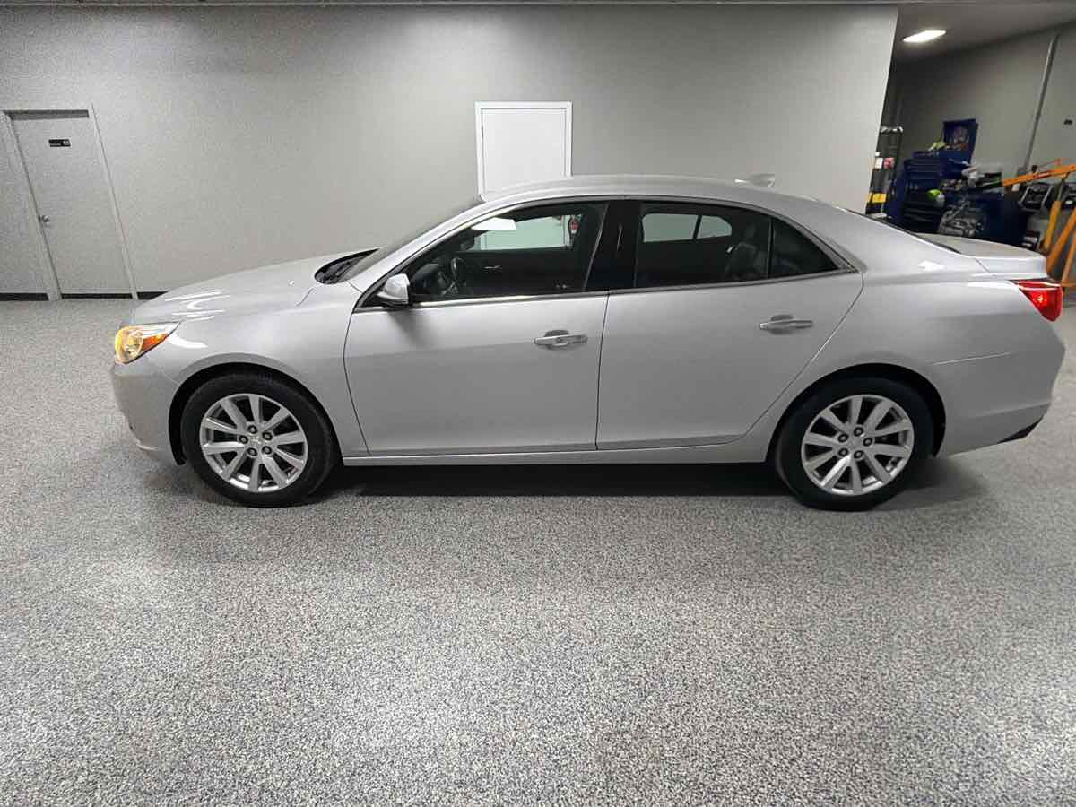 Used 2016 Chevrolet Malibu LTZ image 6