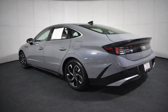 Used 2025 Hyundai Sonata SEL FWD image 6