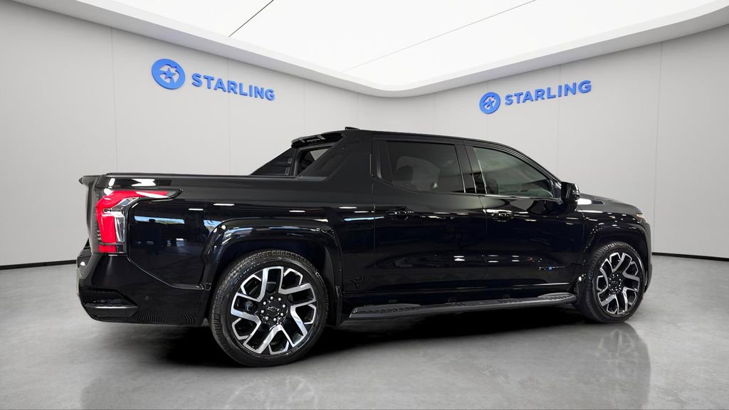 Used 2024 Chevrolet Silverado EV RST image 10