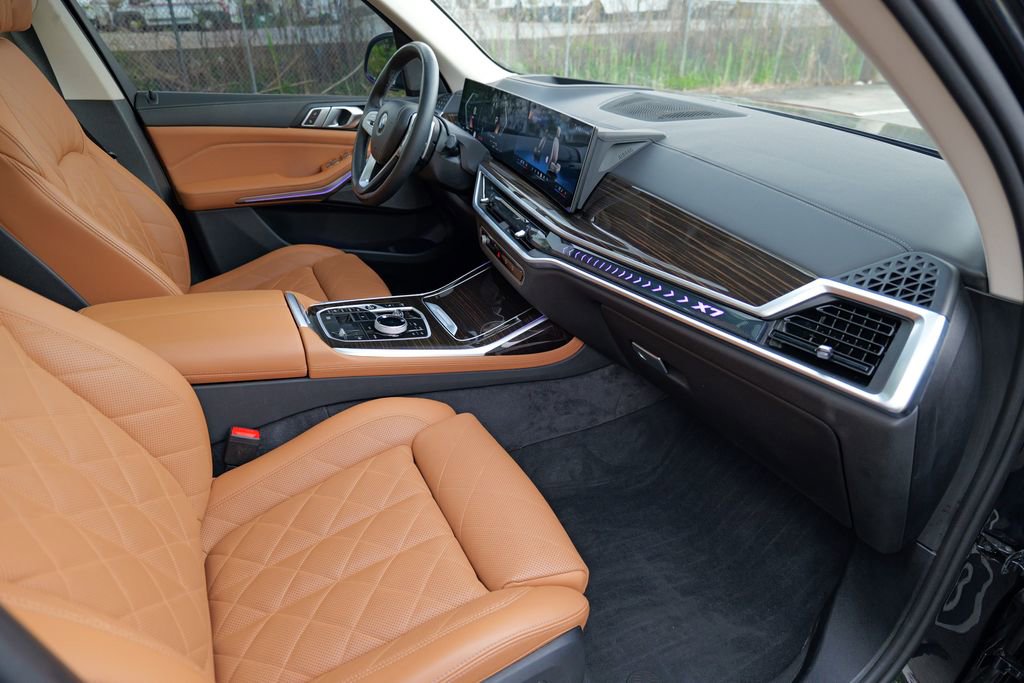 Used 2024 BMW X7 xDrive40i w/ Executive Package AWD/4WD image 40