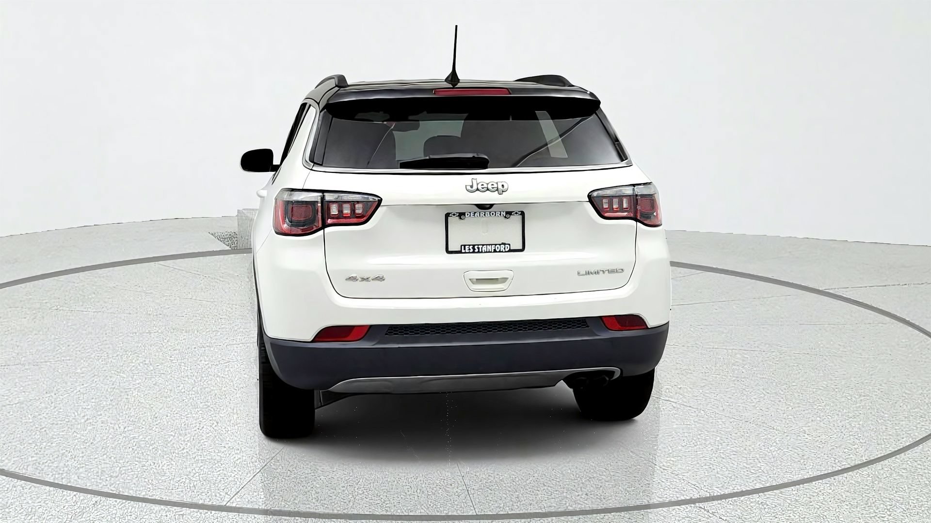 Used 2019 Jeep Compass Limited AWD/4WD image 4