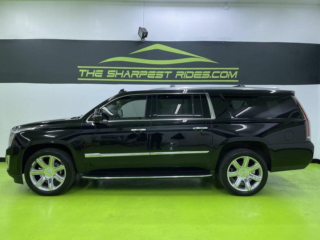 Used 2017 Cadillac Escalade ESV Premium Luxury AWD/4WD image 6