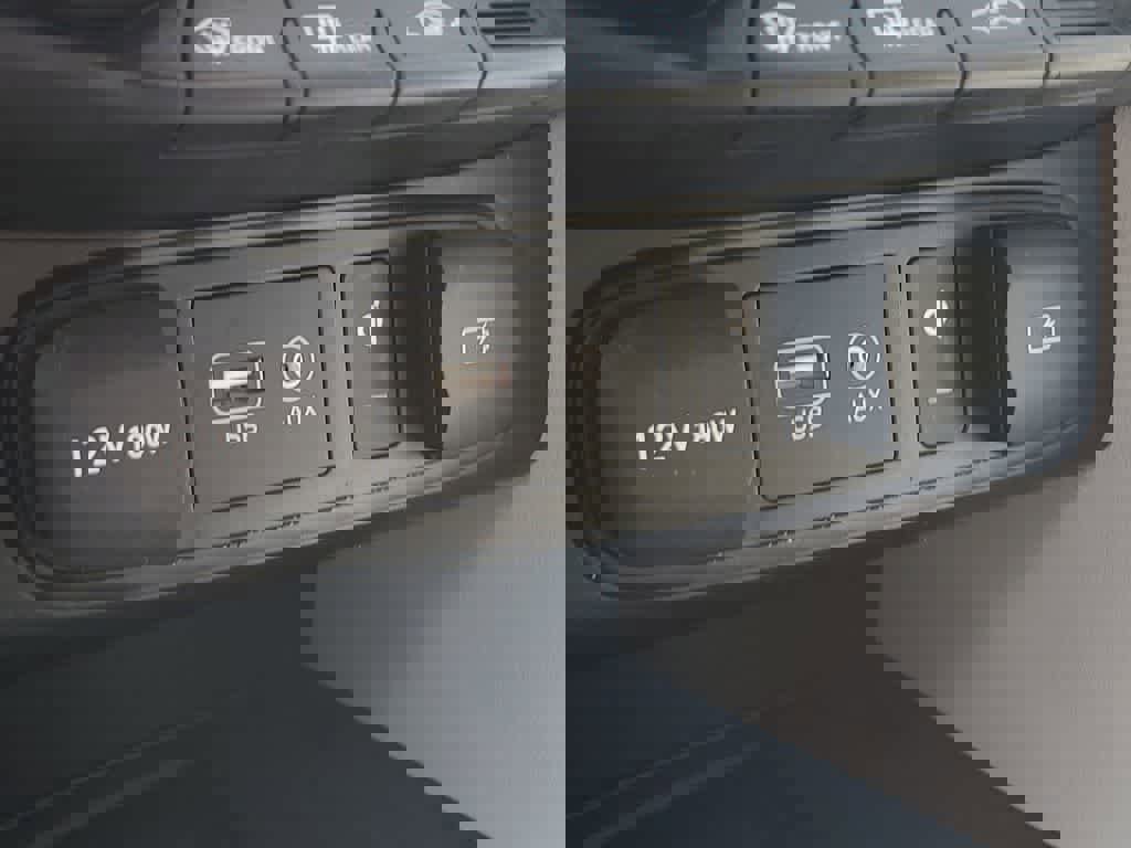 Used 2020 Hyundai Veloster Turbo Ultimate image 27