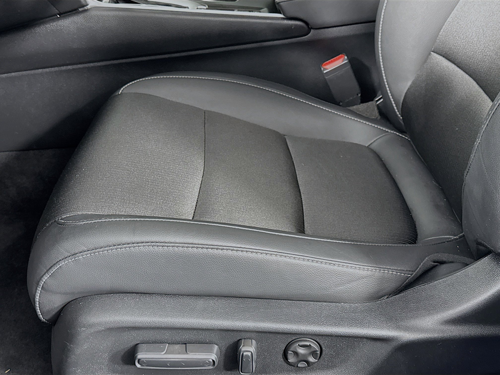 Certified 2022 Honda Accord Sport image 18