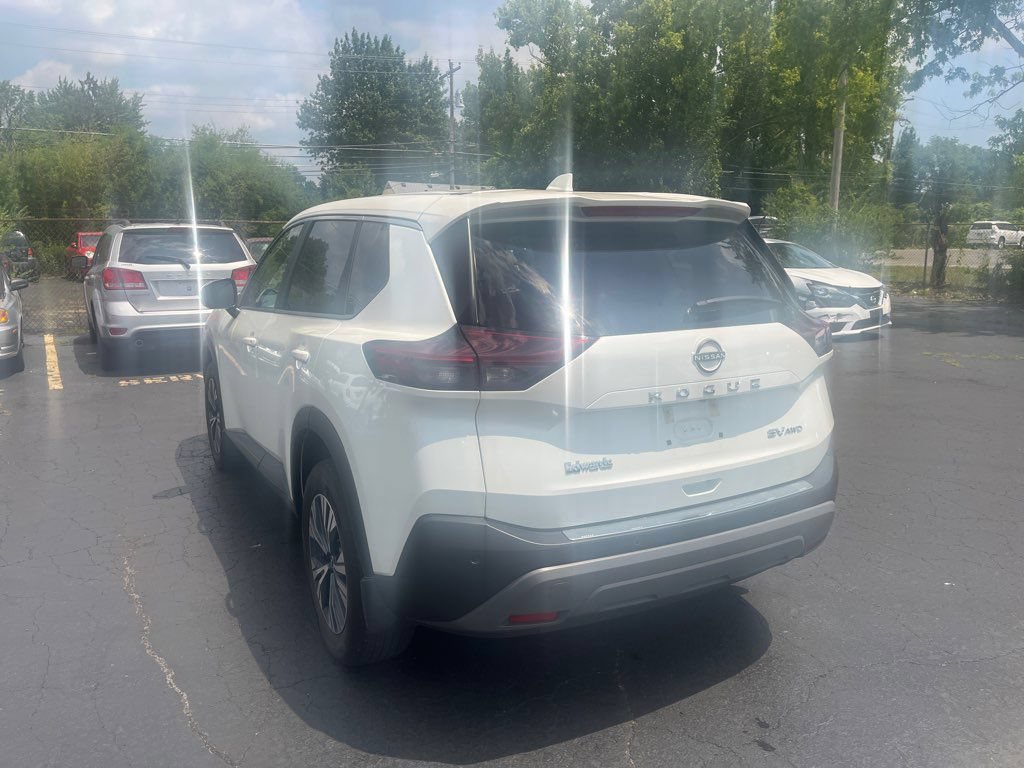 Used 2023 Nissan Rogue SV AWD/4WD image 18