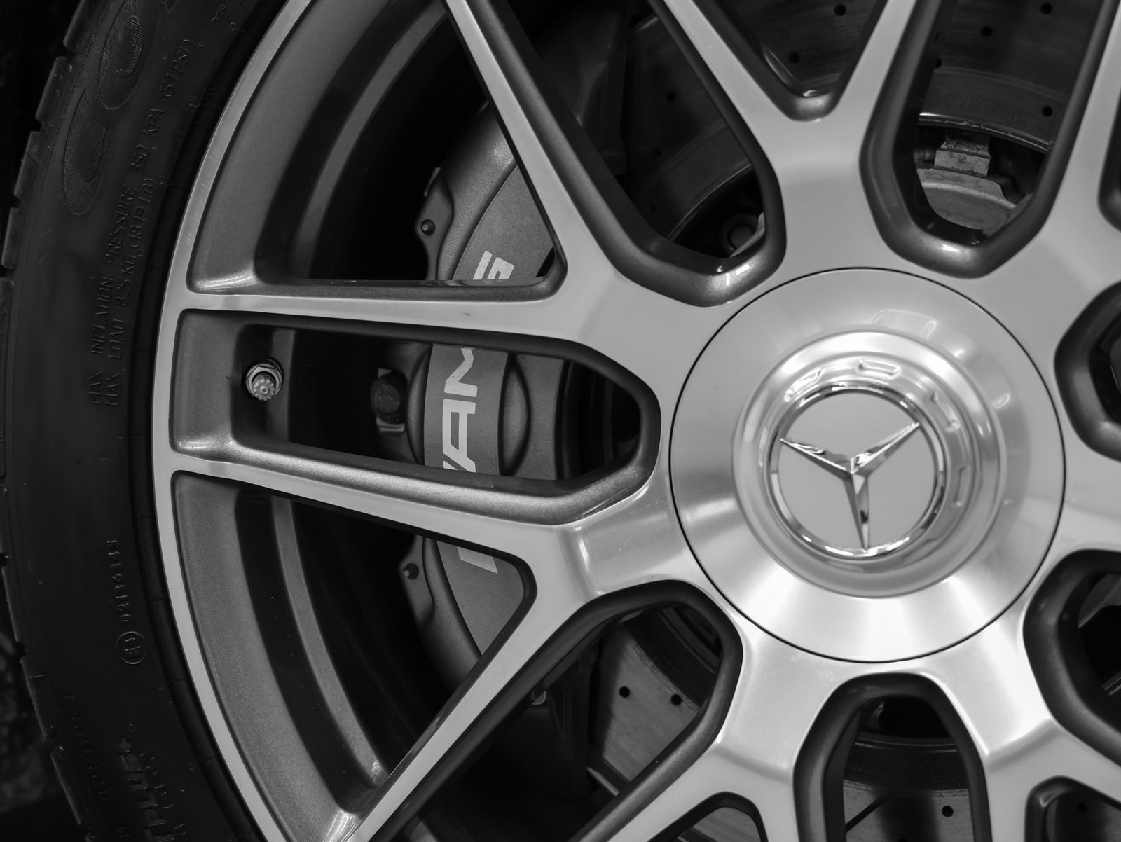 Used 2020 Mercedes-Benz S 63 AMG 4MATIC Sedan image 18