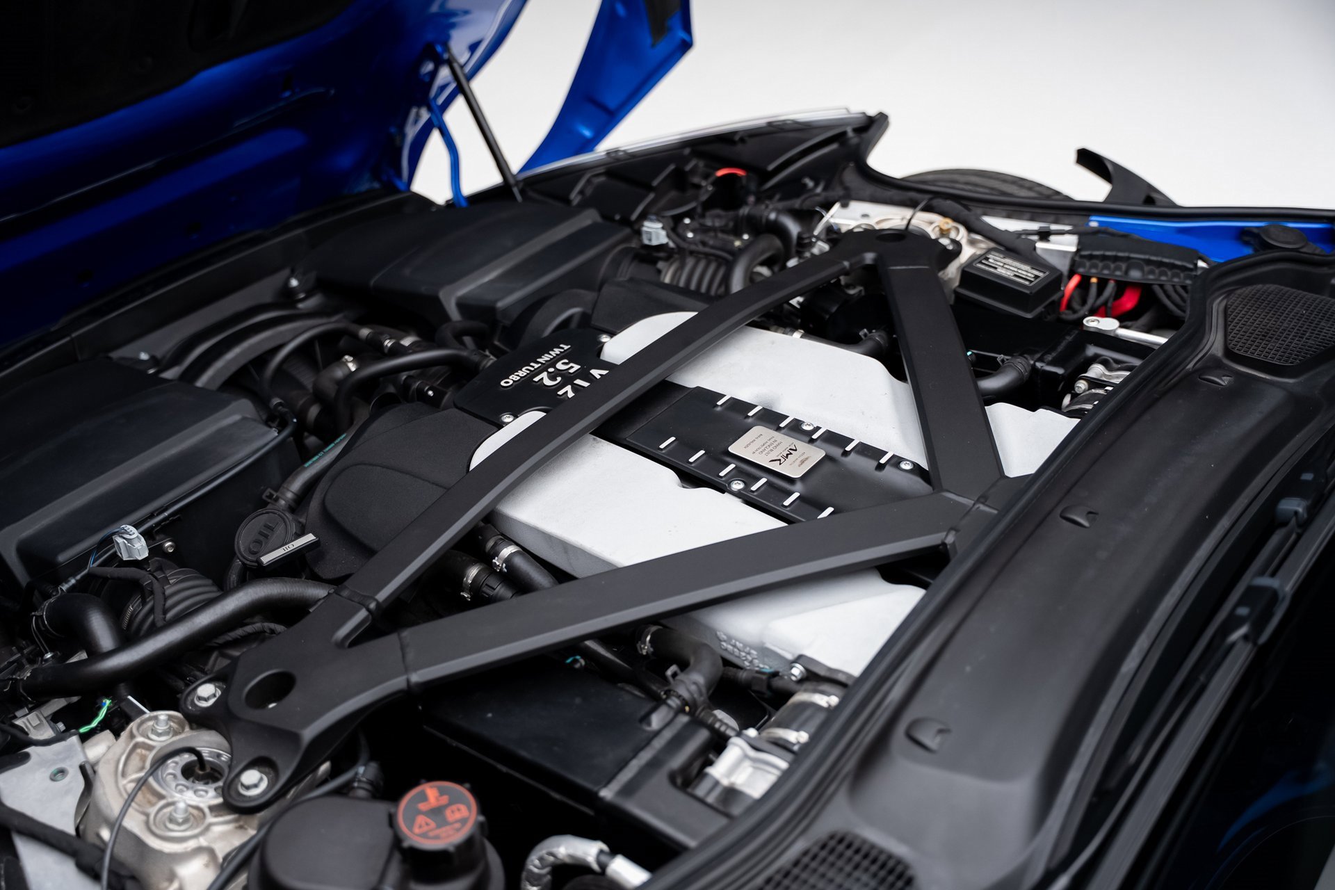 Used 2020 Aston Martin DB11 AMR image 73