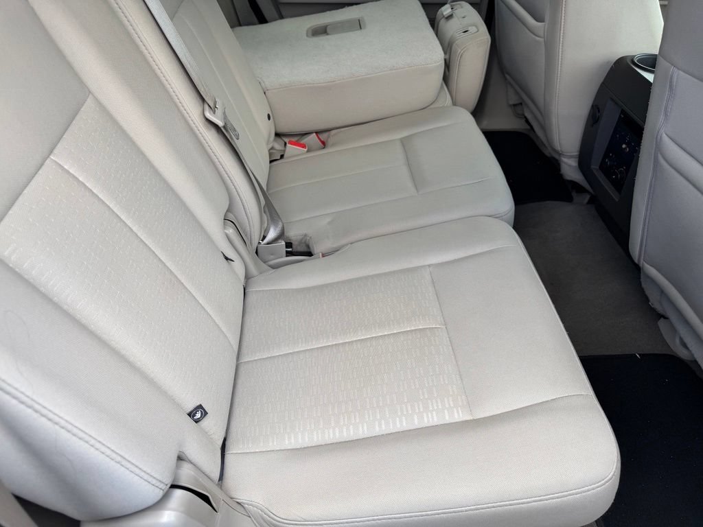 Used 2011 Ford Expedition XLT RWD image 29