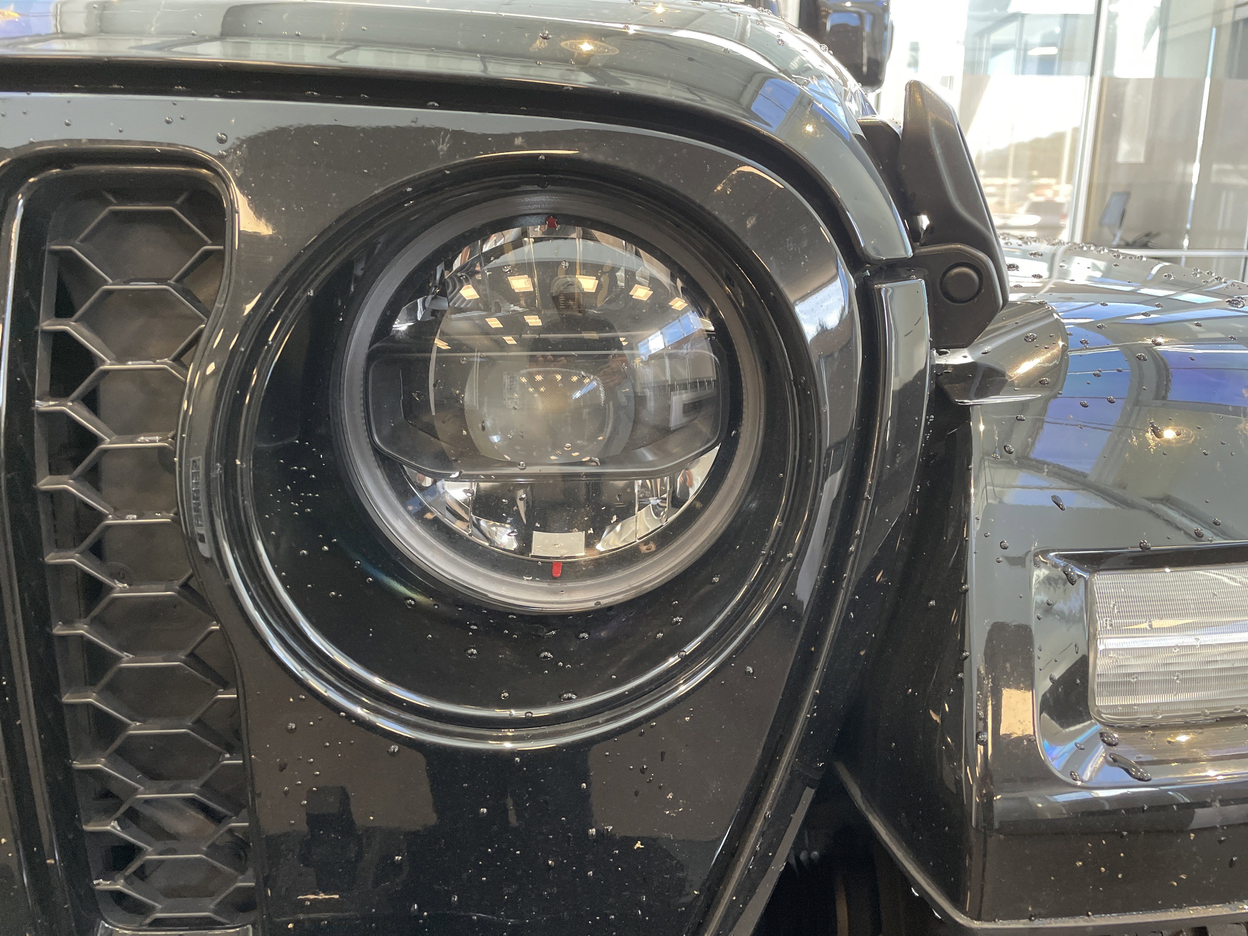 Used 2023 Jeep Gladiator Overland AWD/4WD image 5