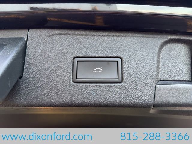 Used 2023 Volkswagen Atlas SEL image 29