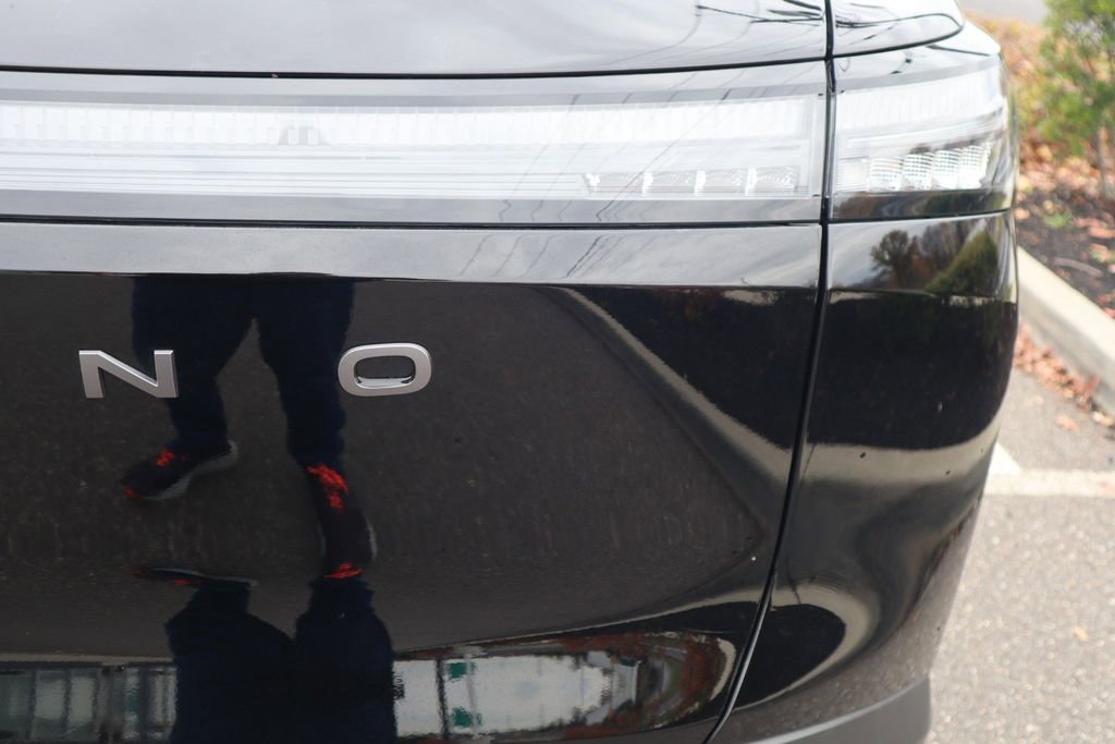 Used 2025 Nissan Murano SV image 32