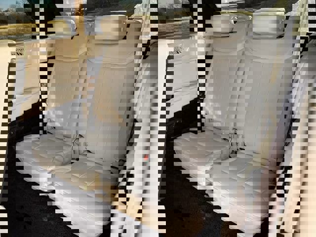 Used 2025 Land Rover Range Rover Long Wheelbase Autobiography image 27