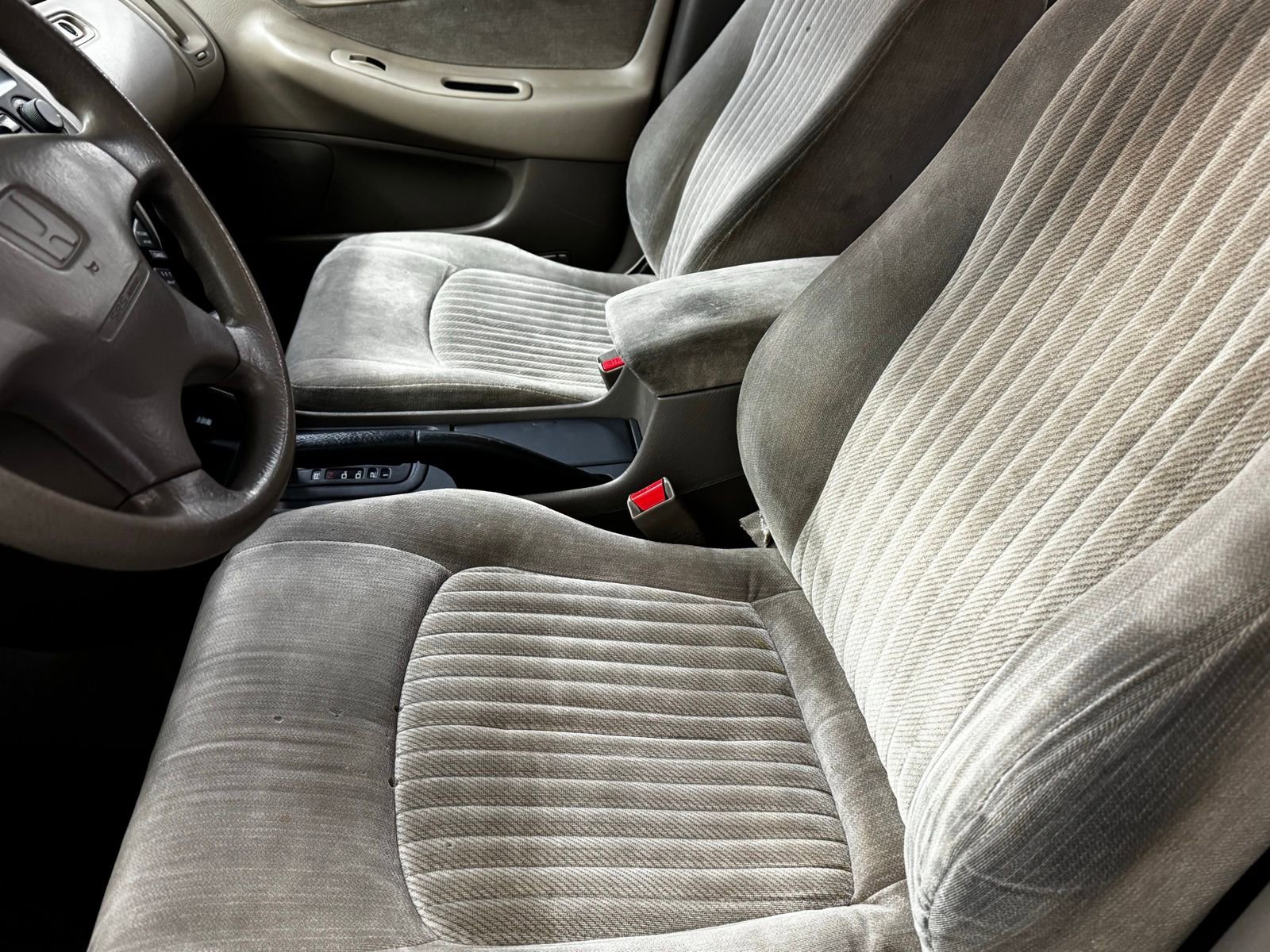Used 1998 Honda Accord LX image 9