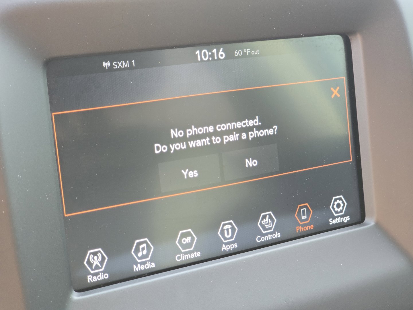 Used 2019 Jeep Compass Latitude w/ Cold Weather Group image 4